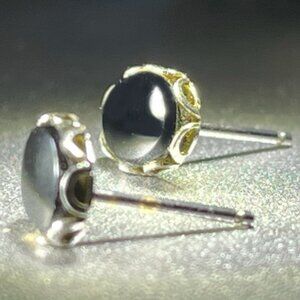 DAINTY BLACK ONYX, 14K WHITE GOLD STUDS